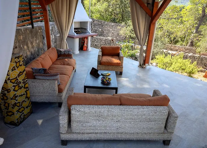 Boric By The Sea * סטארי גראד