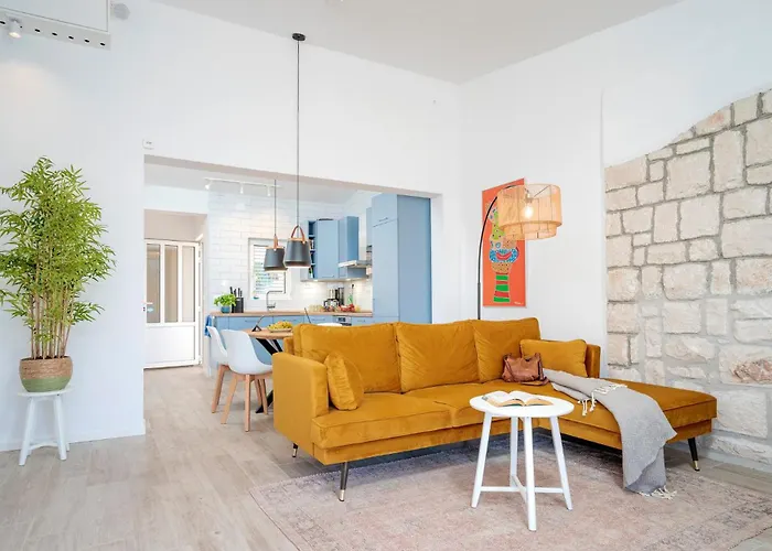 Boric By The Sea Villa *