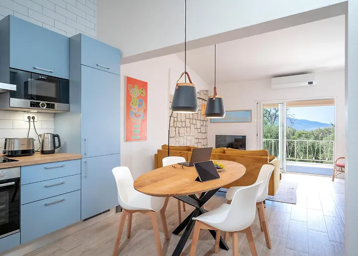 Boric By The Sea Villa
